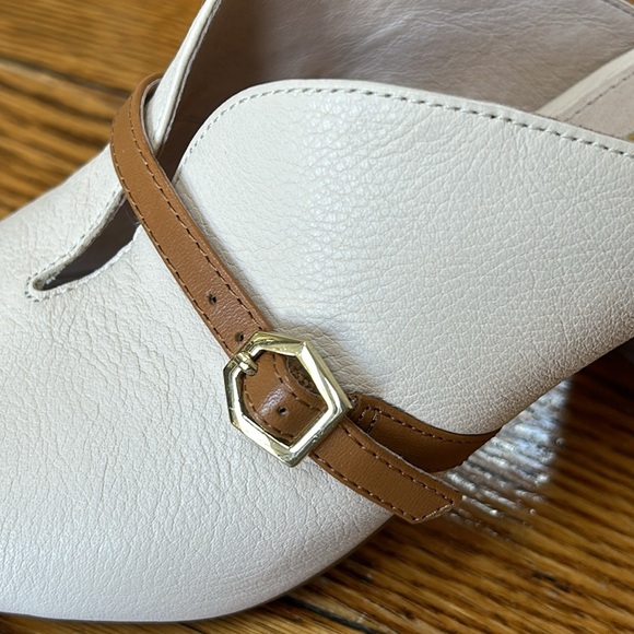 Louise et Cie soft cream color leather mules.  Great condition. Size 5 1/2. - Picture 11 of 12